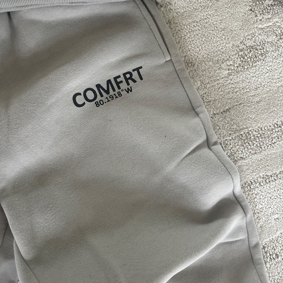 COMFRT hoodie set - Picture 4 of 6